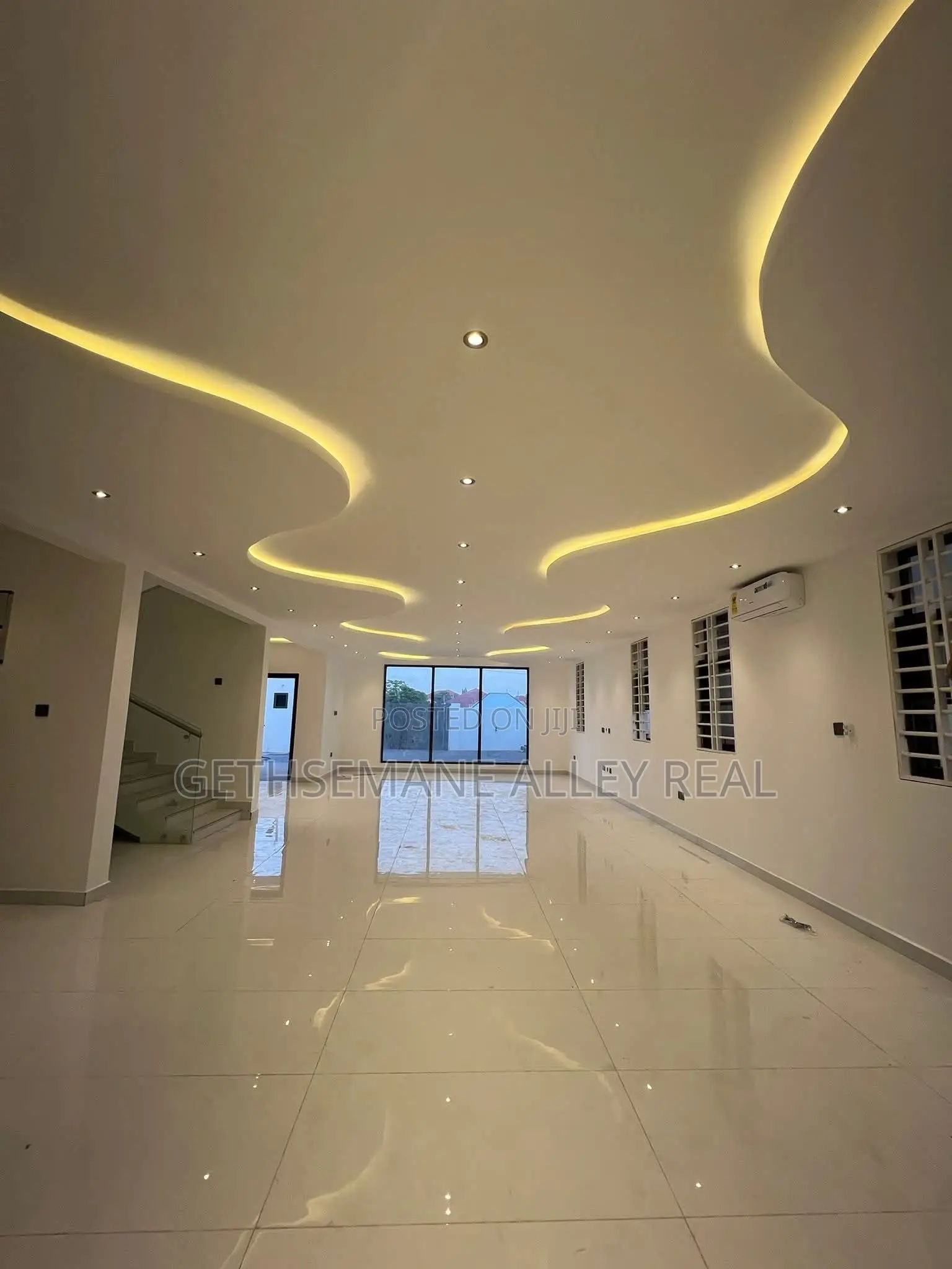 3bdrm House in Ashaley Botwe for sale