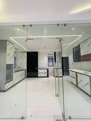 3bdrm House in Ashaley Botwe for sale