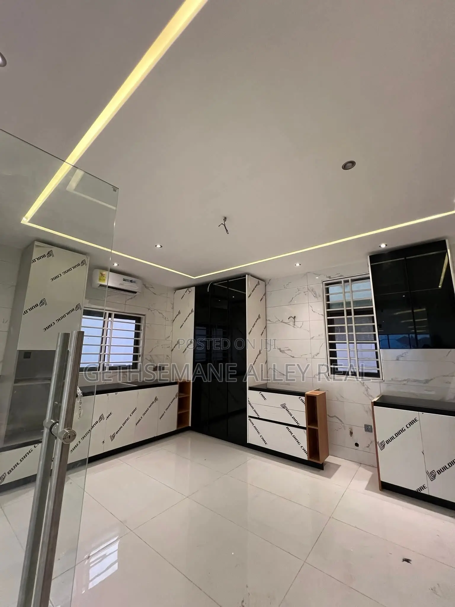 3bdrm House in Ashaley Botwe for sale