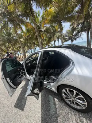 Mercedes-Benz C300 Base 4Matic Sedan AWD (2.0L 4cyl 7A) 2016 Silver