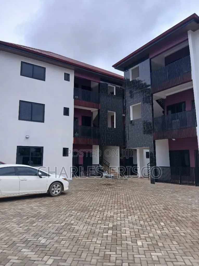 2bdrm Apartment in Fast Rent Agency, American House for rent