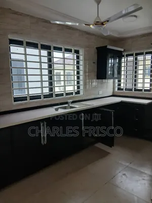 2bdrm Apartment in Fast Rent Agency, American House for rent
