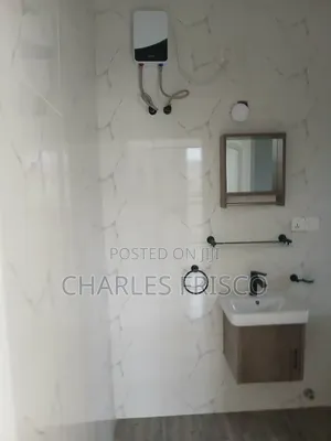 2bdrm Apartment in Fast Rent Agency, American House for rent