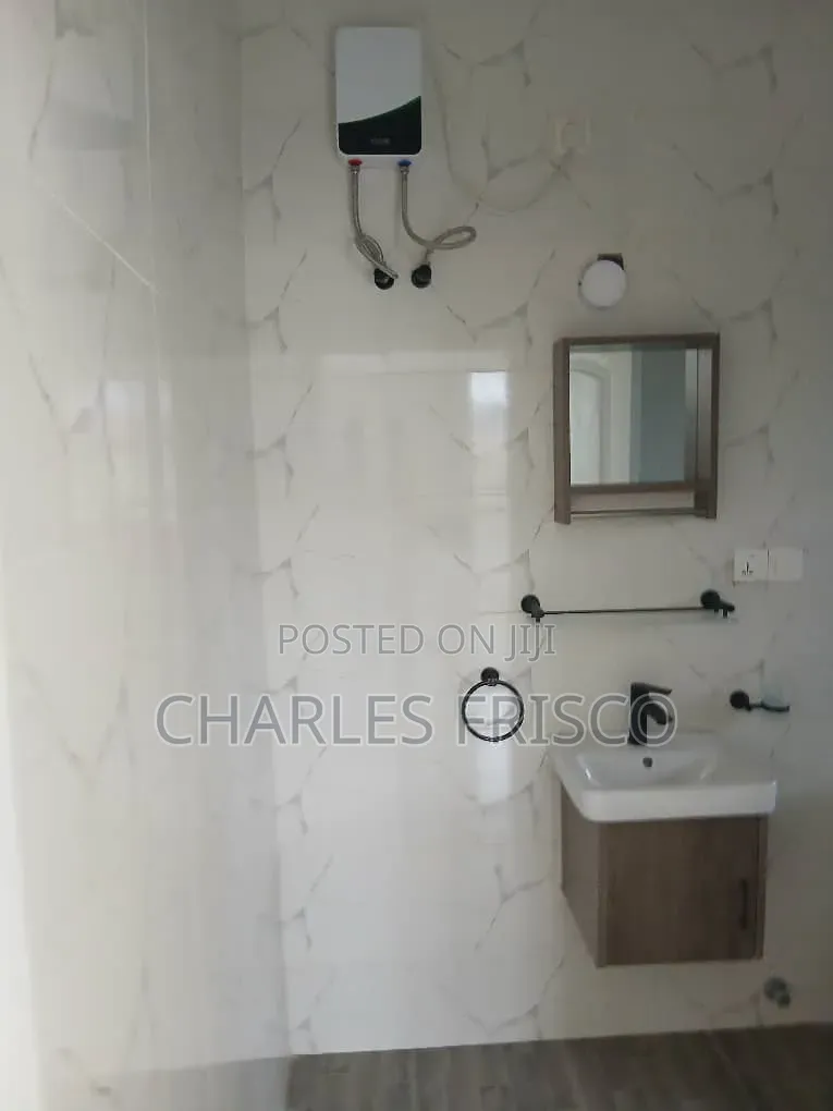 2bdrm Apartment in Fast Rent Agency, American House for rent