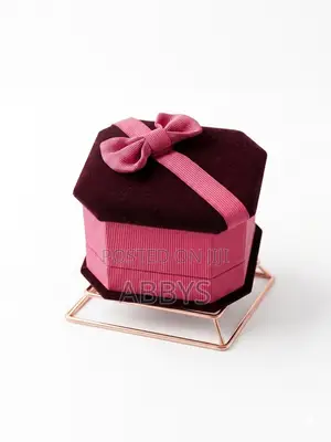 Octagonal Velvet Pink Ring Case