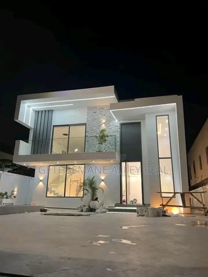 4bdrm House in Ashaley Botwe for sale
