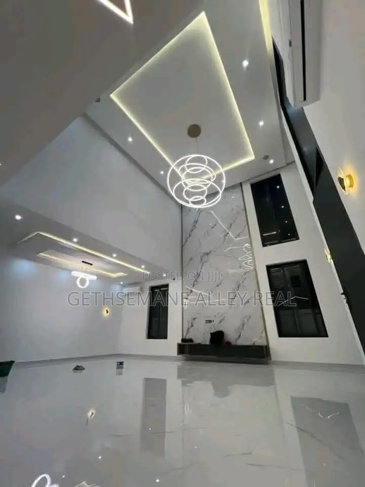 4bdrm House in Ashaley Botwe for sale