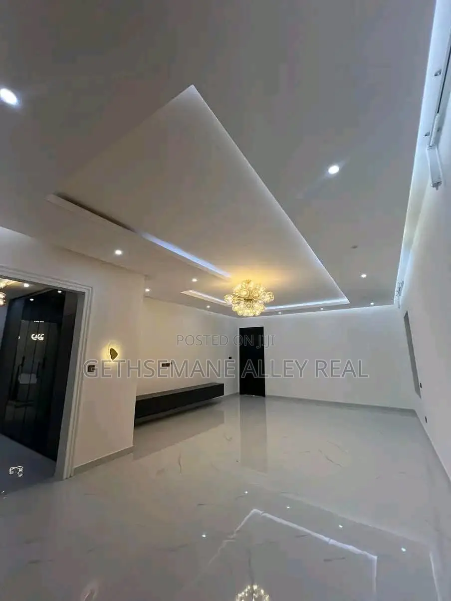 4bdrm House in Ashaley Botwe for sale