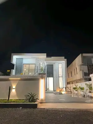 4bdrm House in Ashaley Botwe for sale