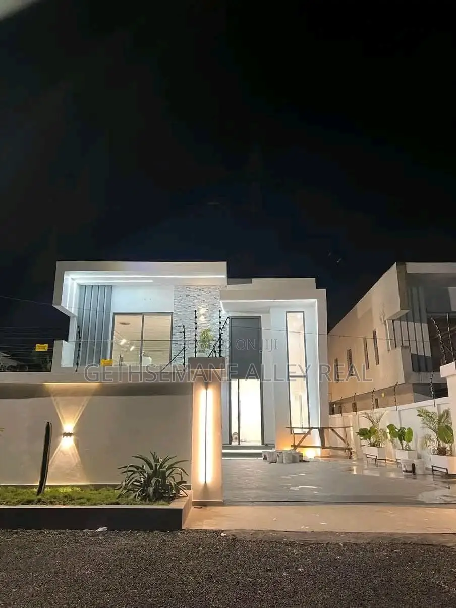 4bdrm House in Ashaley Botwe for sale