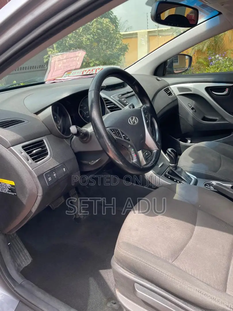 Hyundai Elantra SE Sedan FWD (1.8L 4cyl 6A) 2016 Silver