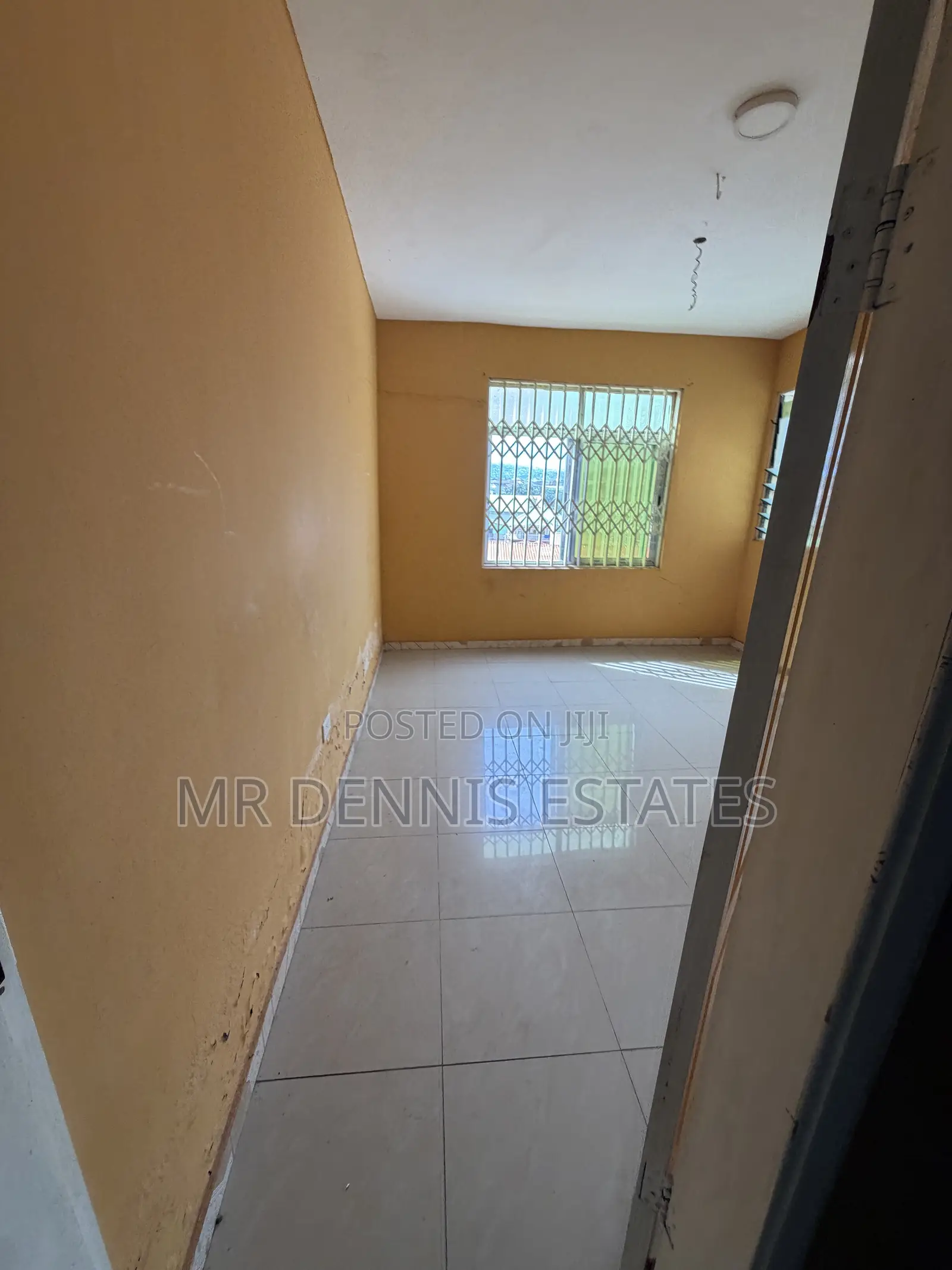 3bdrm Apartment in Weija Old Barrier for rent