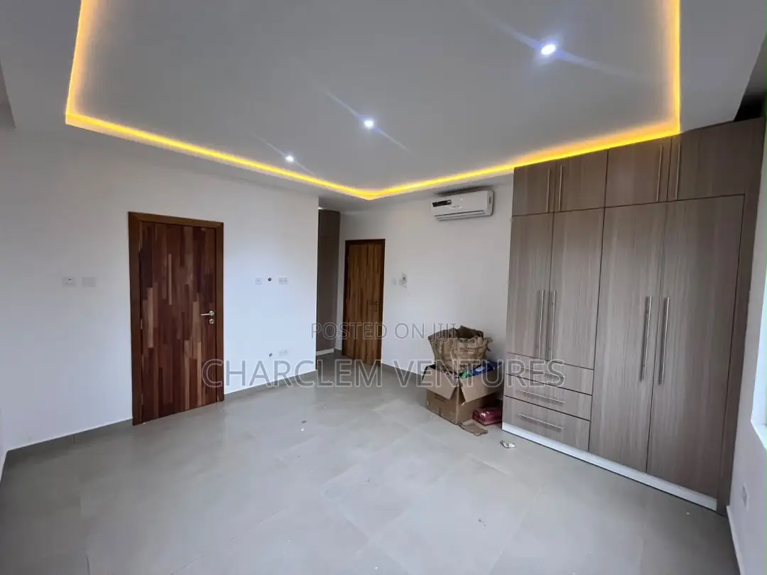 4bdrm Townhouse / Terrace in Charclem Ventures, East Legon for rent