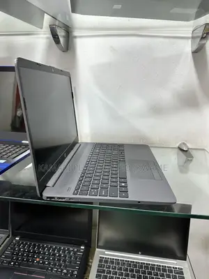Laptop HP 250 G5 8GB AMD Ryzen 5 SSD 256GB