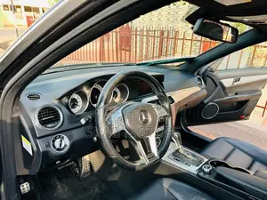 Mercedes-Benz C250 2014 Black