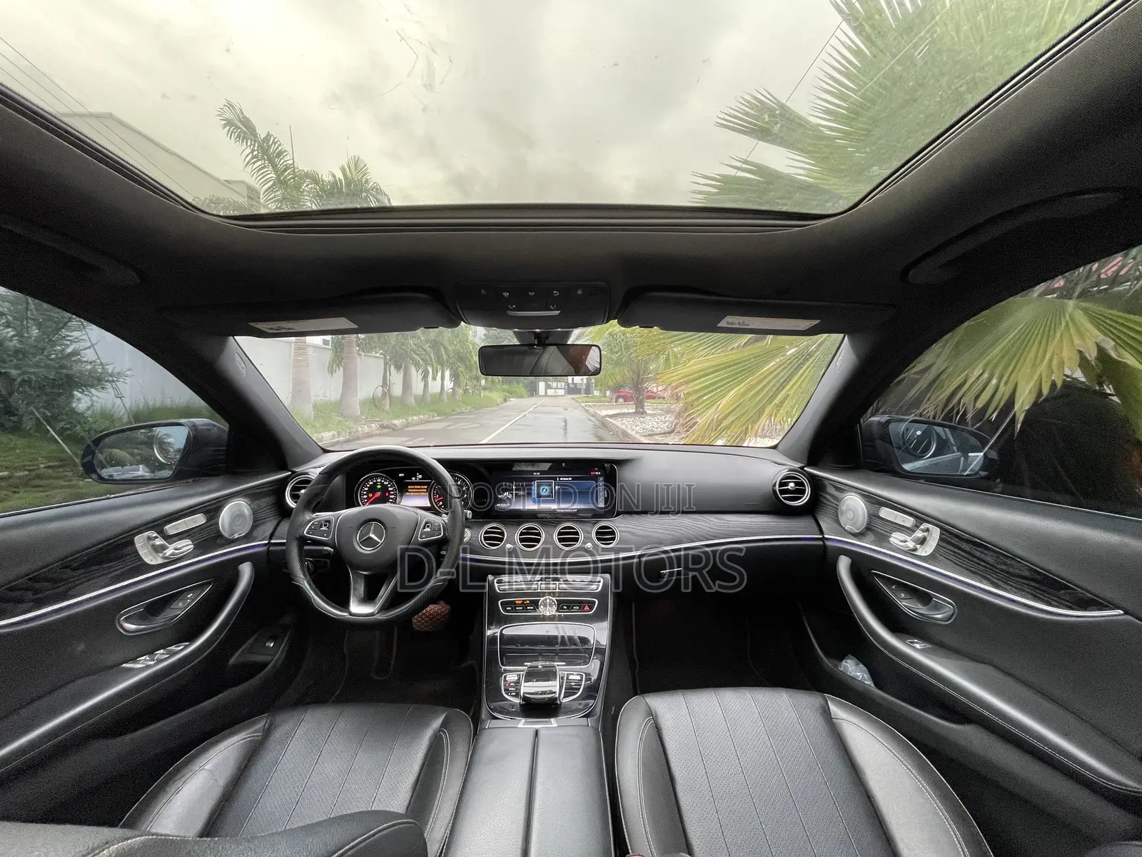 Mercedes-Benz E300 4Matic AWD Sedan (2.0L 4cyl 9A) 2017 Gray