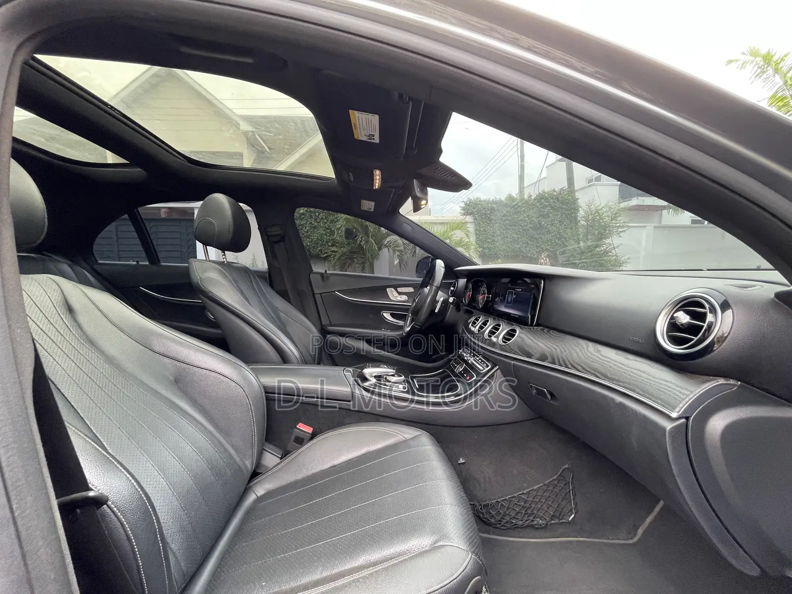 Mercedes-Benz E300 4Matic AWD Sedan (2.0L 4cyl 9A) 2017 Gray