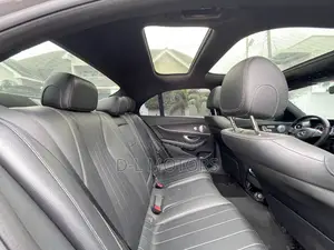 Mercedes-Benz E300 4Matic AWD Sedan (2.0L 4cyl 9A) 2017 Gray