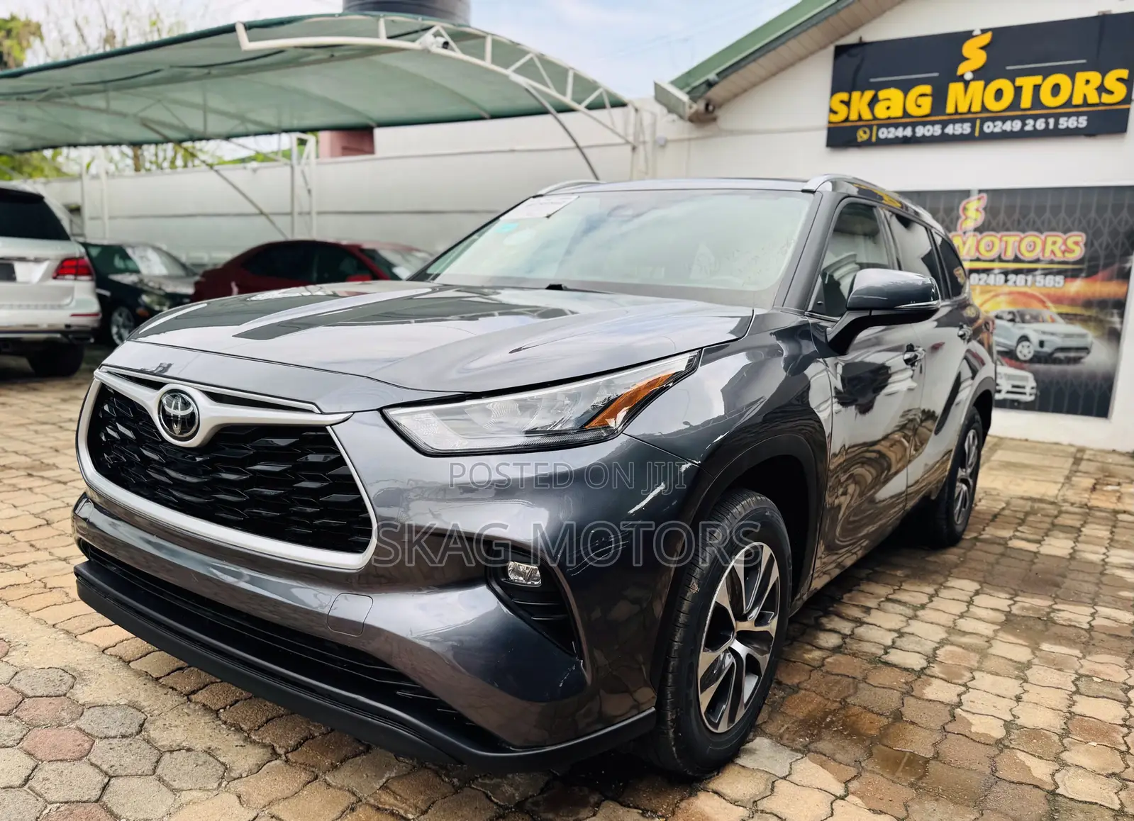 Toyota Highlander XLE AWD 2020 Gray