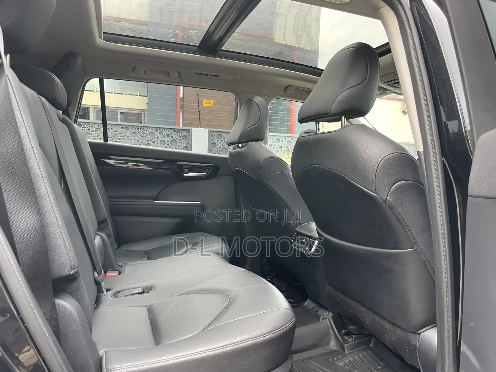 Toyota Highlander Limited AWD 2023 Black