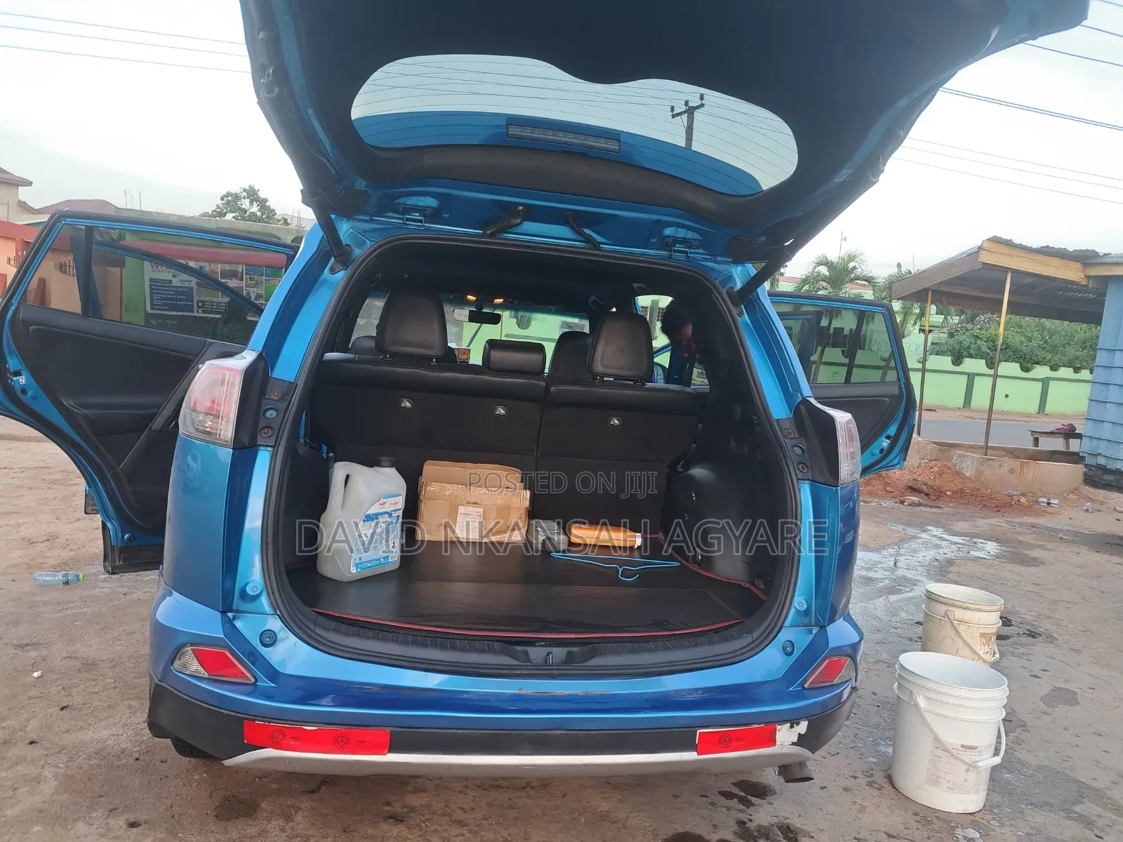 Toyota RAV4 2016 Blue