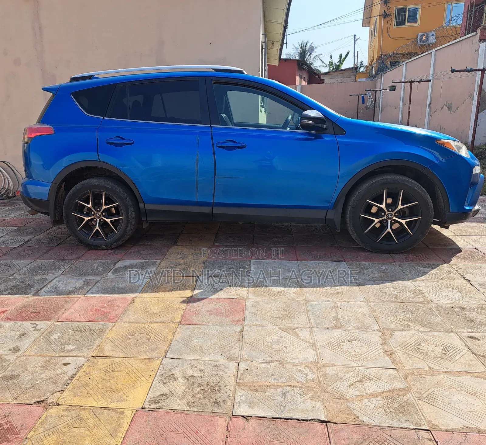 Toyota RAV4 2016 Blue