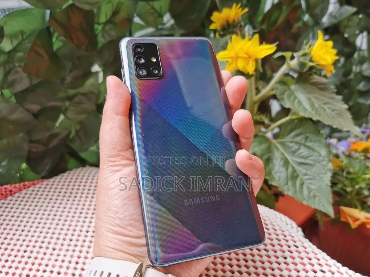 New Samsung Galaxy A71 128 GB Black