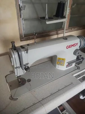Gemsy Industrial Sewing Machine