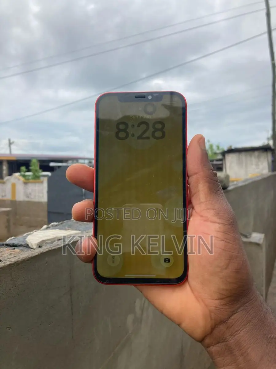 Apple iPhone 12 128 GB Red