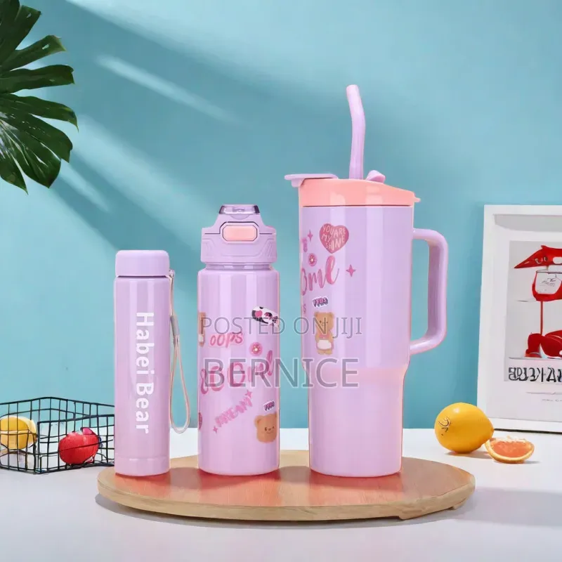 Fashionable 3-in-1 Tumbler With Straw