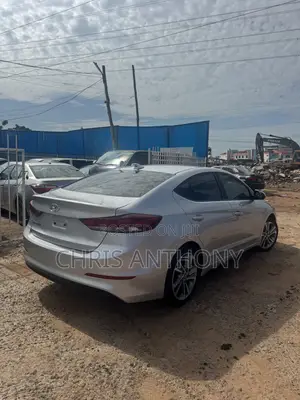 Hyundai Elantra Value Edition 2018 Silver