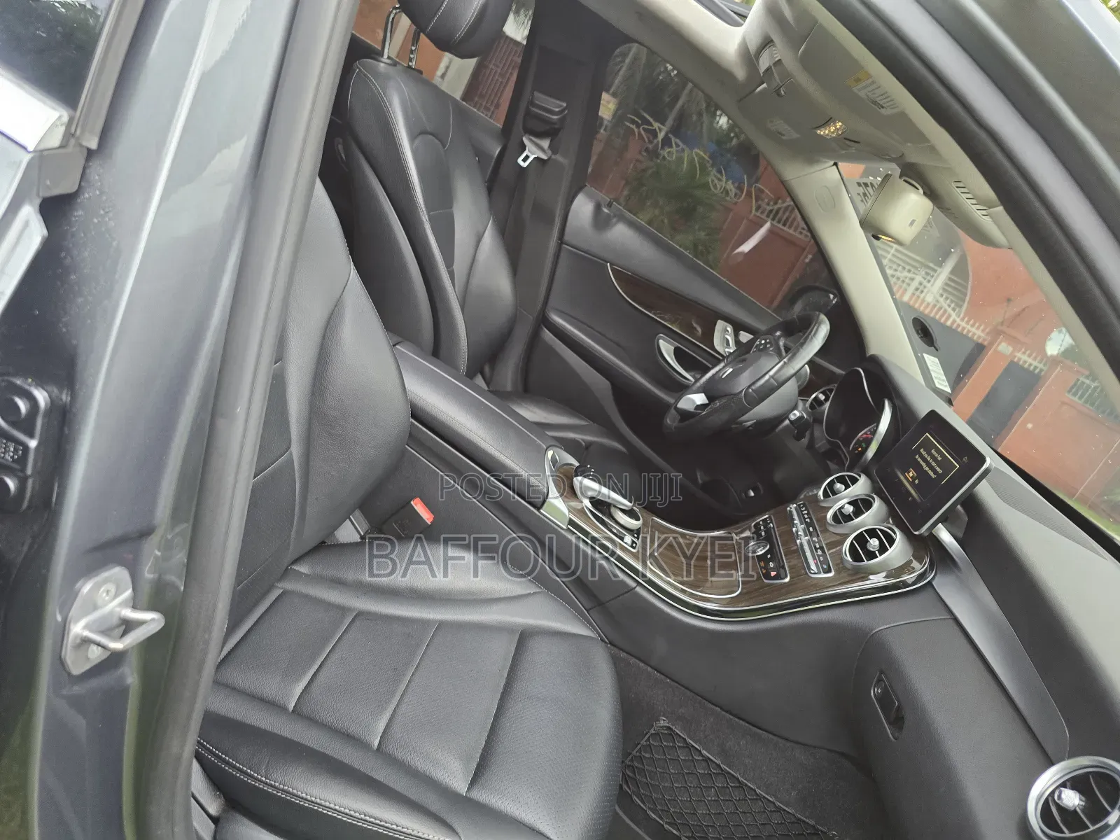 Mercedes-Benz C300 Base 4Matic Coupe AWD (2.0L 4cyl 7A) 2017 Gray