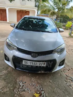 Toyota Corolla S 4dr Sedan (1.8L 4cyl CVT) 2015 Silver