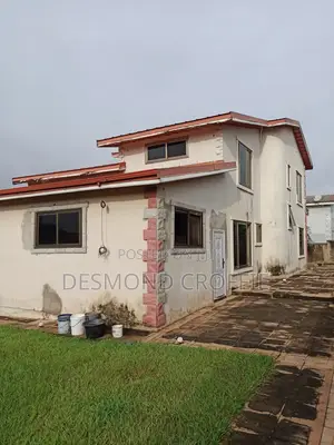 5bdrm House in Asokore Mampong Municipal for sale