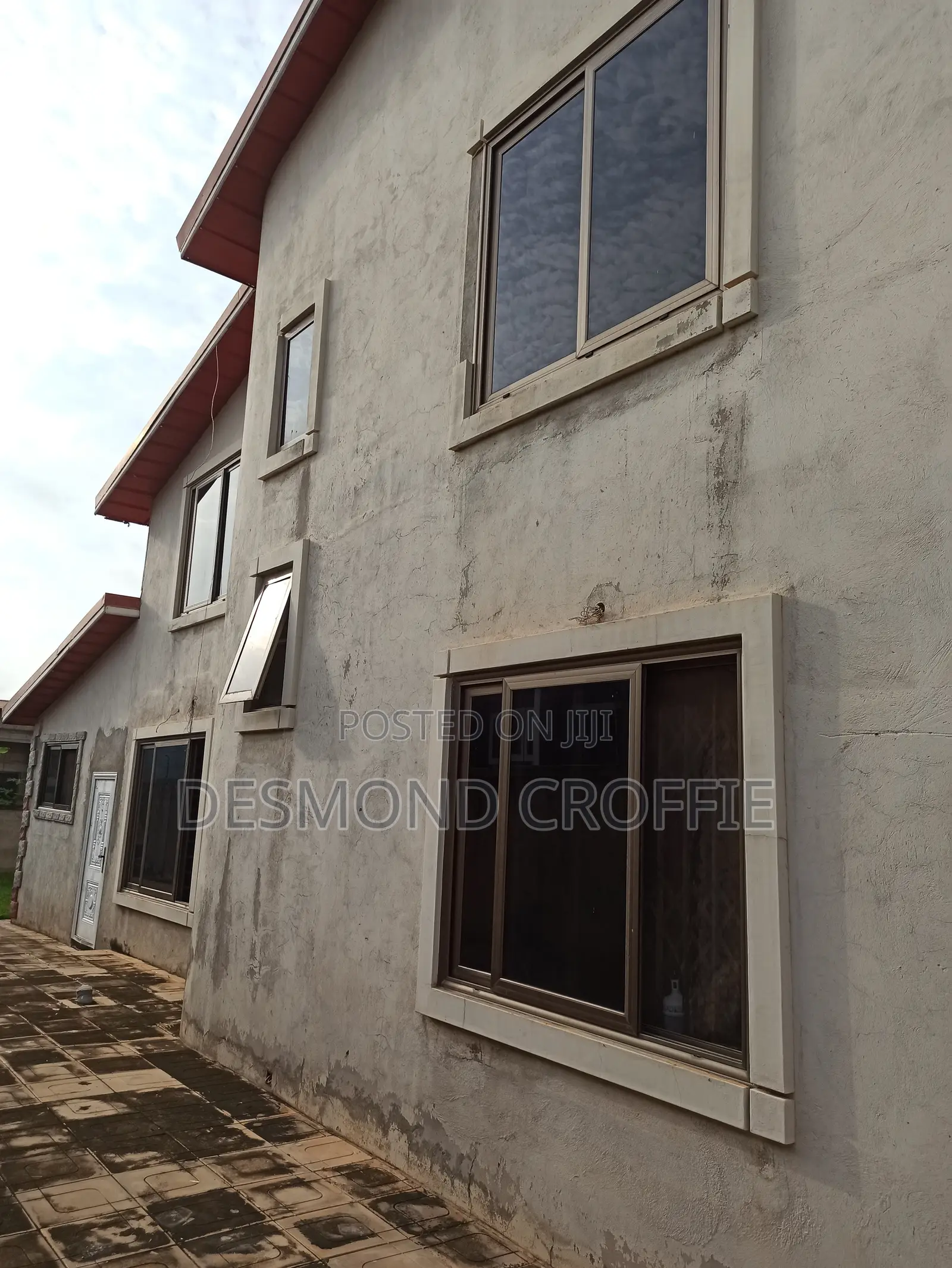 5bdrm House in Asokore Mampong Municipal for sale