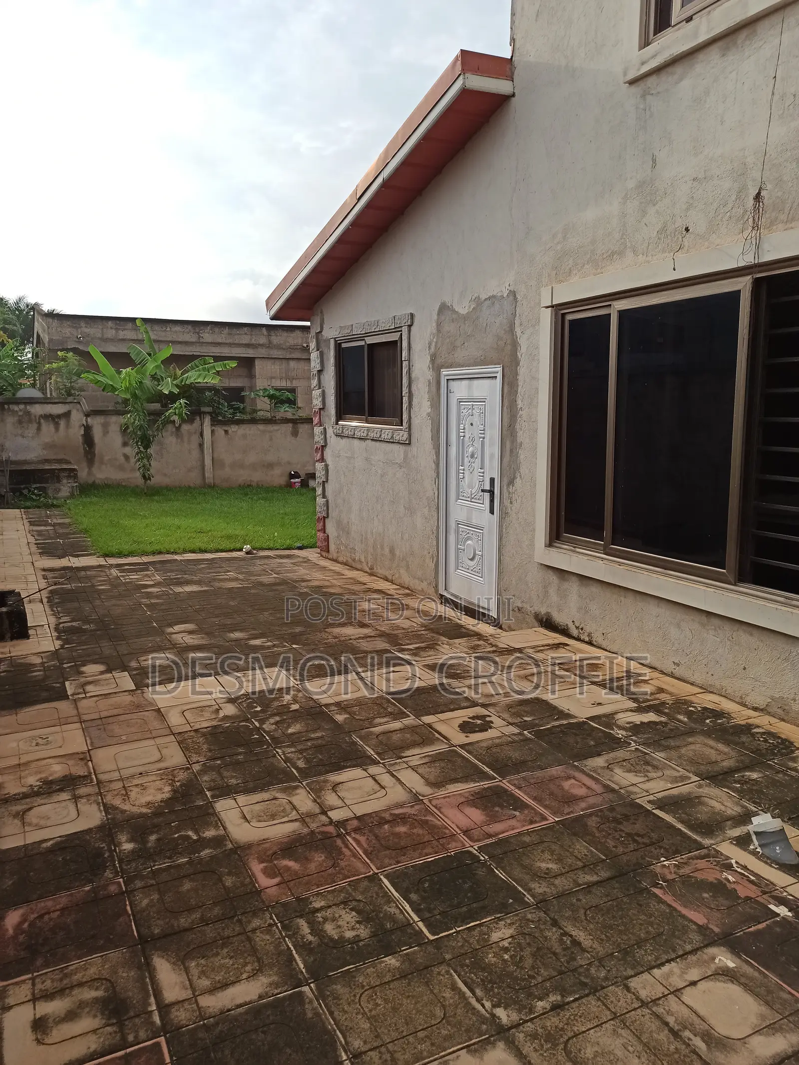5bdrm House in Asokore Mampong Municipal for sale