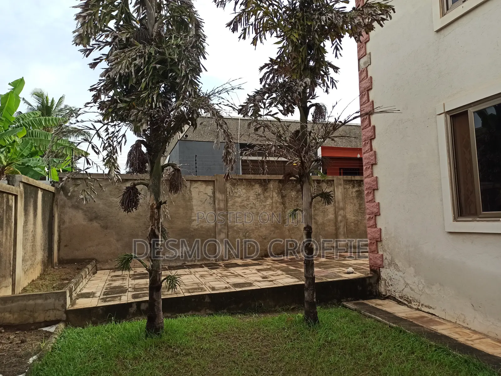 5bdrm House in Asokore Mampong Municipal for sale