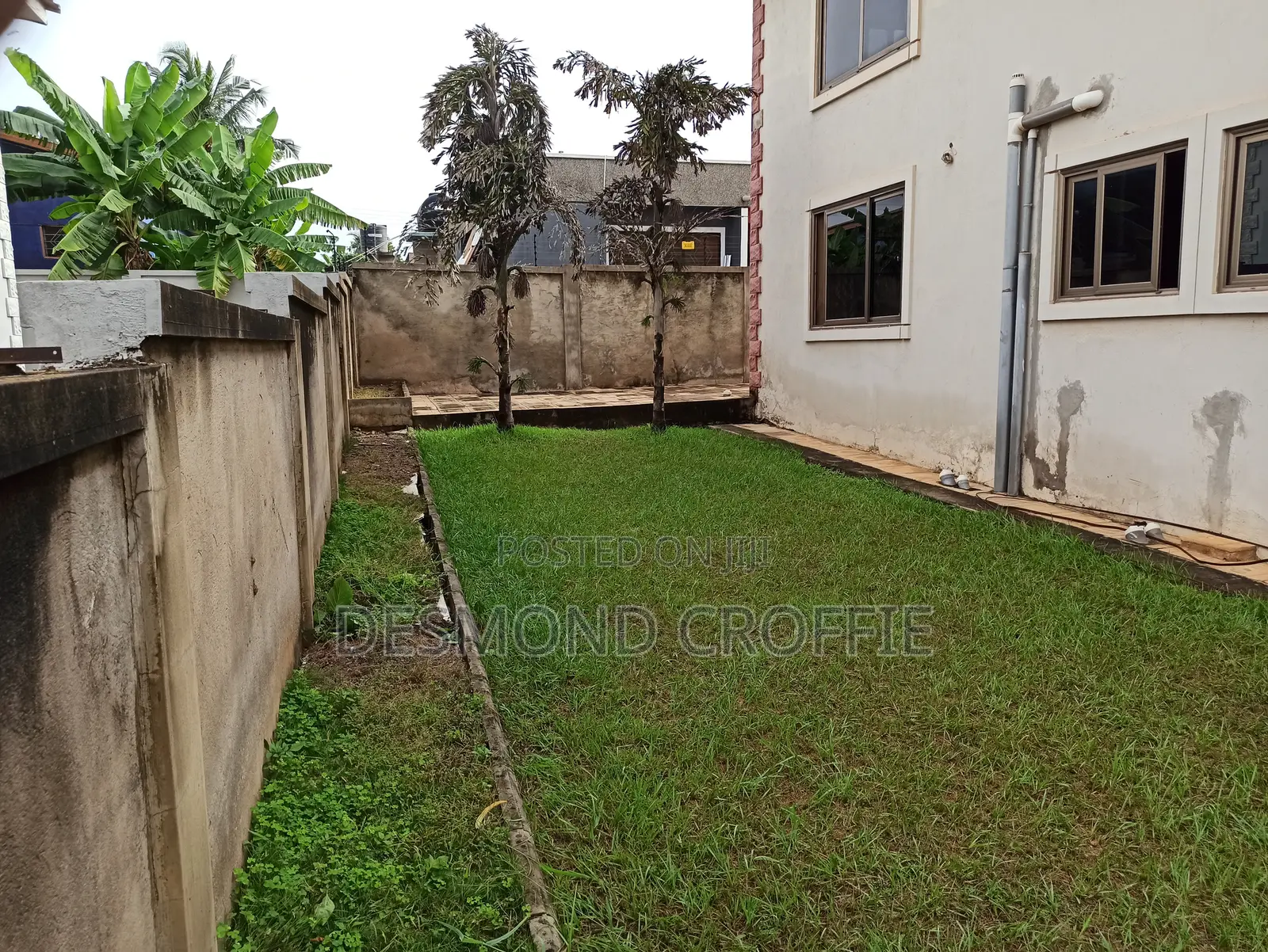 5bdrm House in Asokore Mampong Municipal for sale