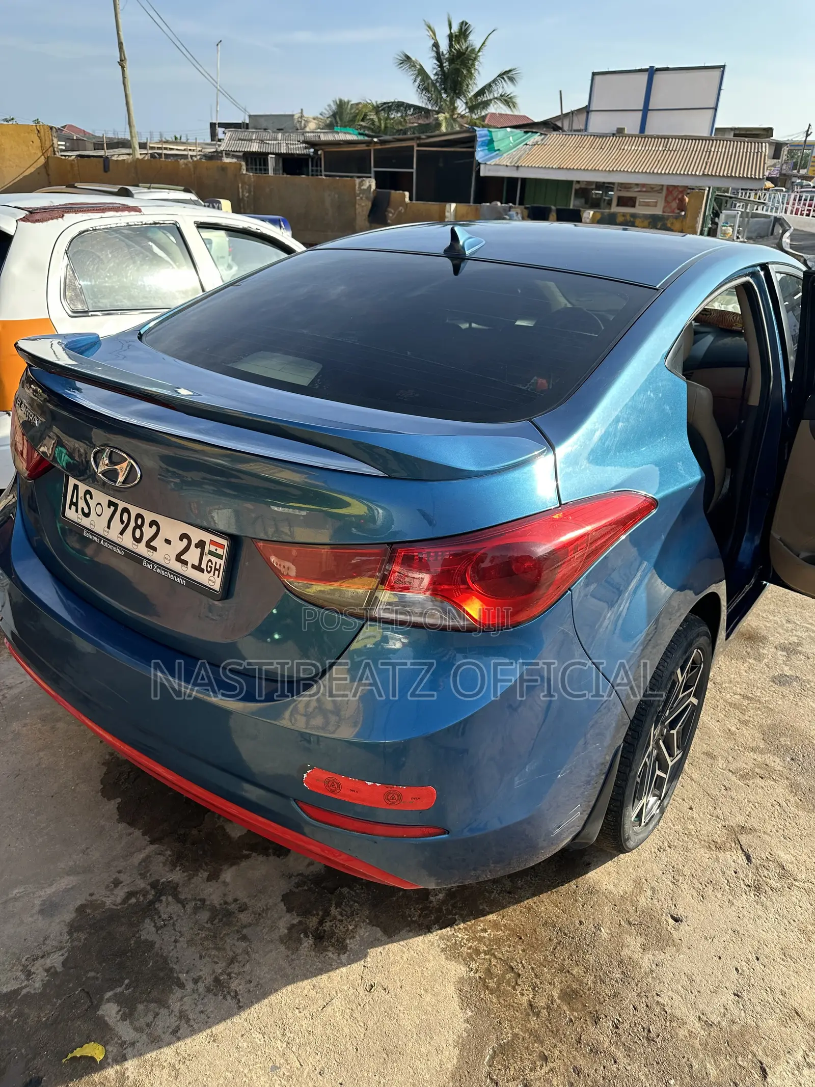 Hyundai Elantra Limited 4dr Sedan (1.8L 4cyl 6A) 2014 Blue