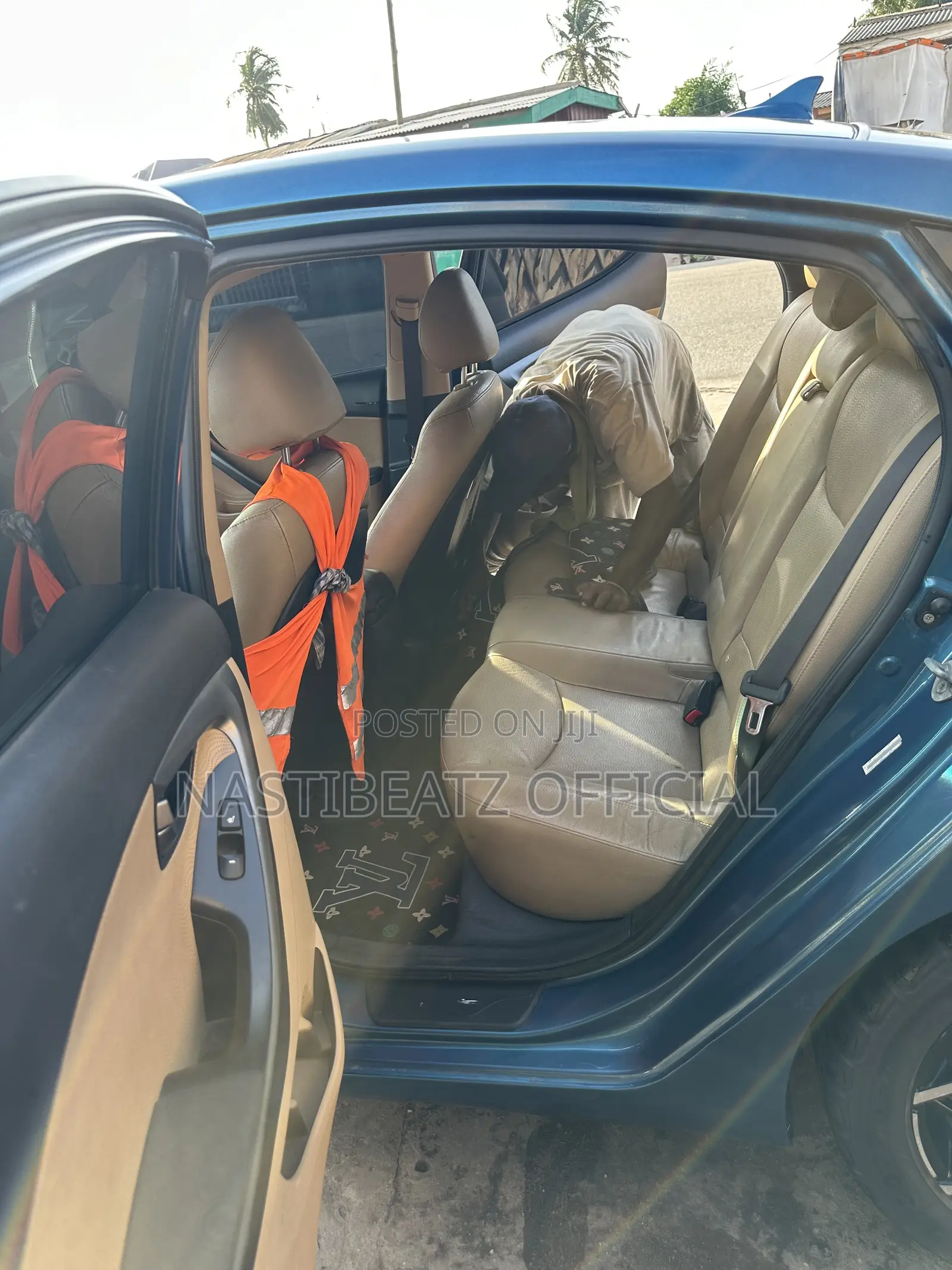 Hyundai Elantra Limited 4dr Sedan (1.8L 4cyl 6A) 2014 Blue