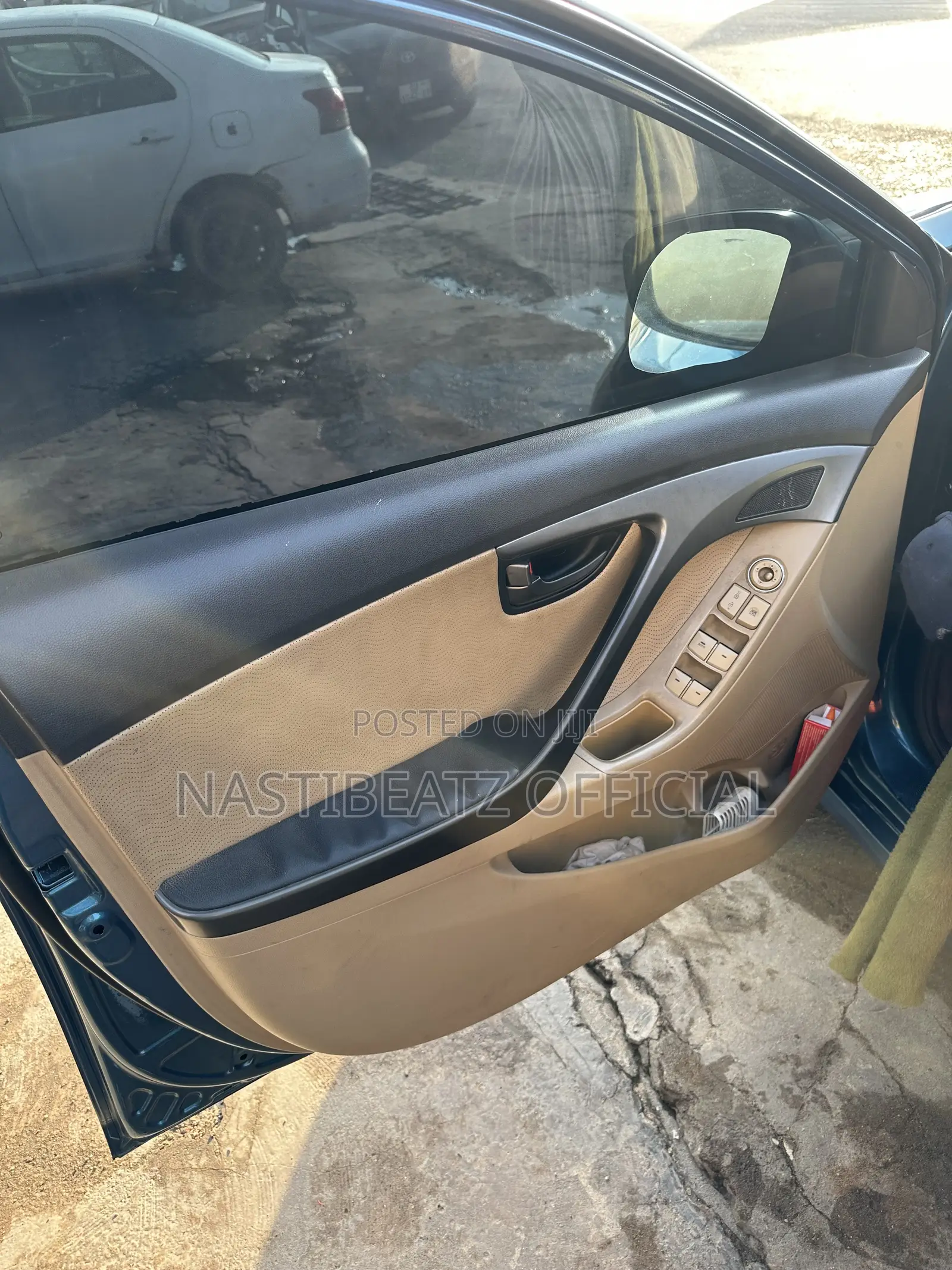 Hyundai Elantra Limited 4dr Sedan (1.8L 4cyl 6A) 2014 Blue