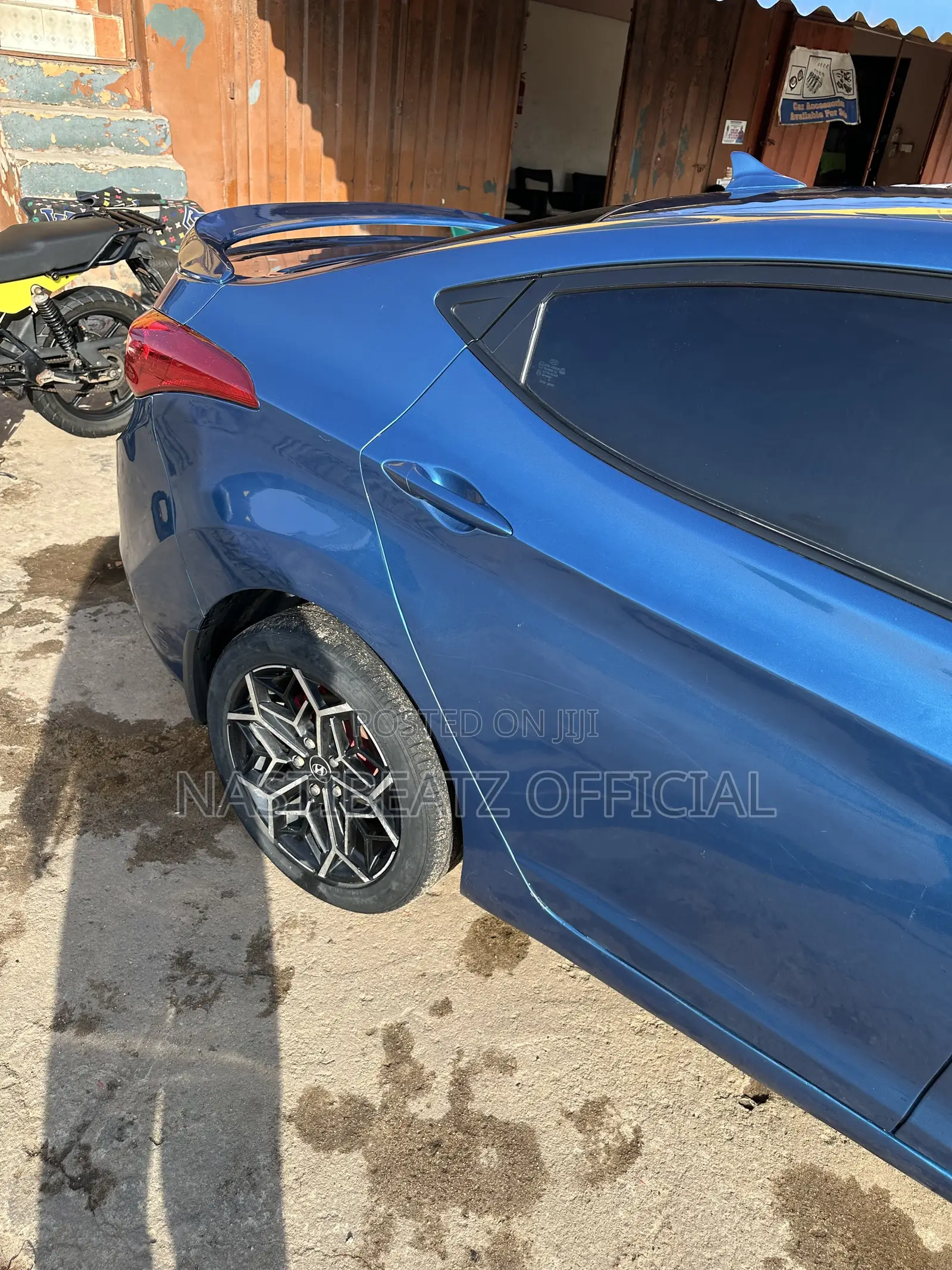 Hyundai Elantra Limited 4dr Sedan (1.8L 4cyl 6A) 2014 Blue
