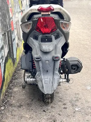 Piaggio Scooter 2026 Gray