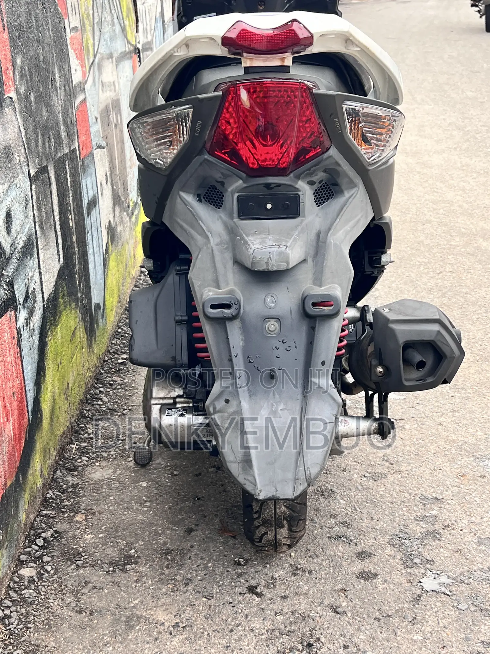 Piaggio Scooter 2026 Gray