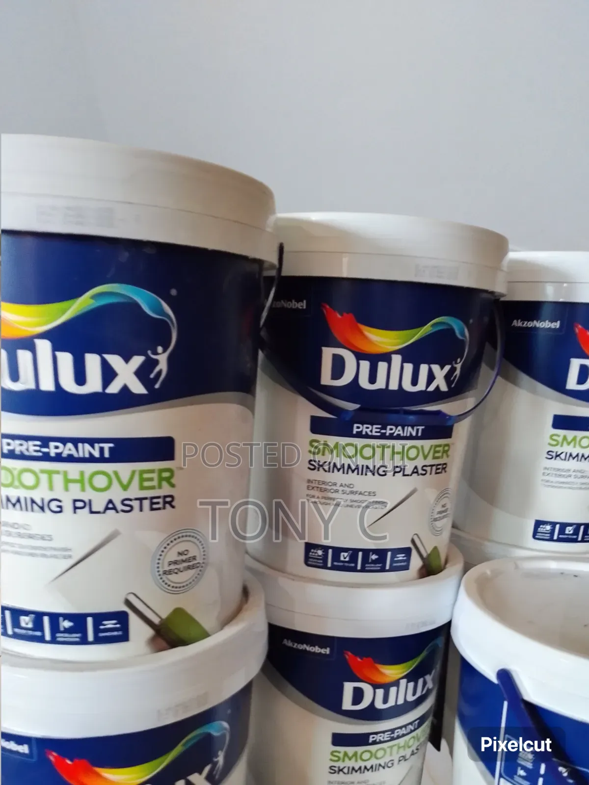 Dulux Smooth Over Acrylic Putty