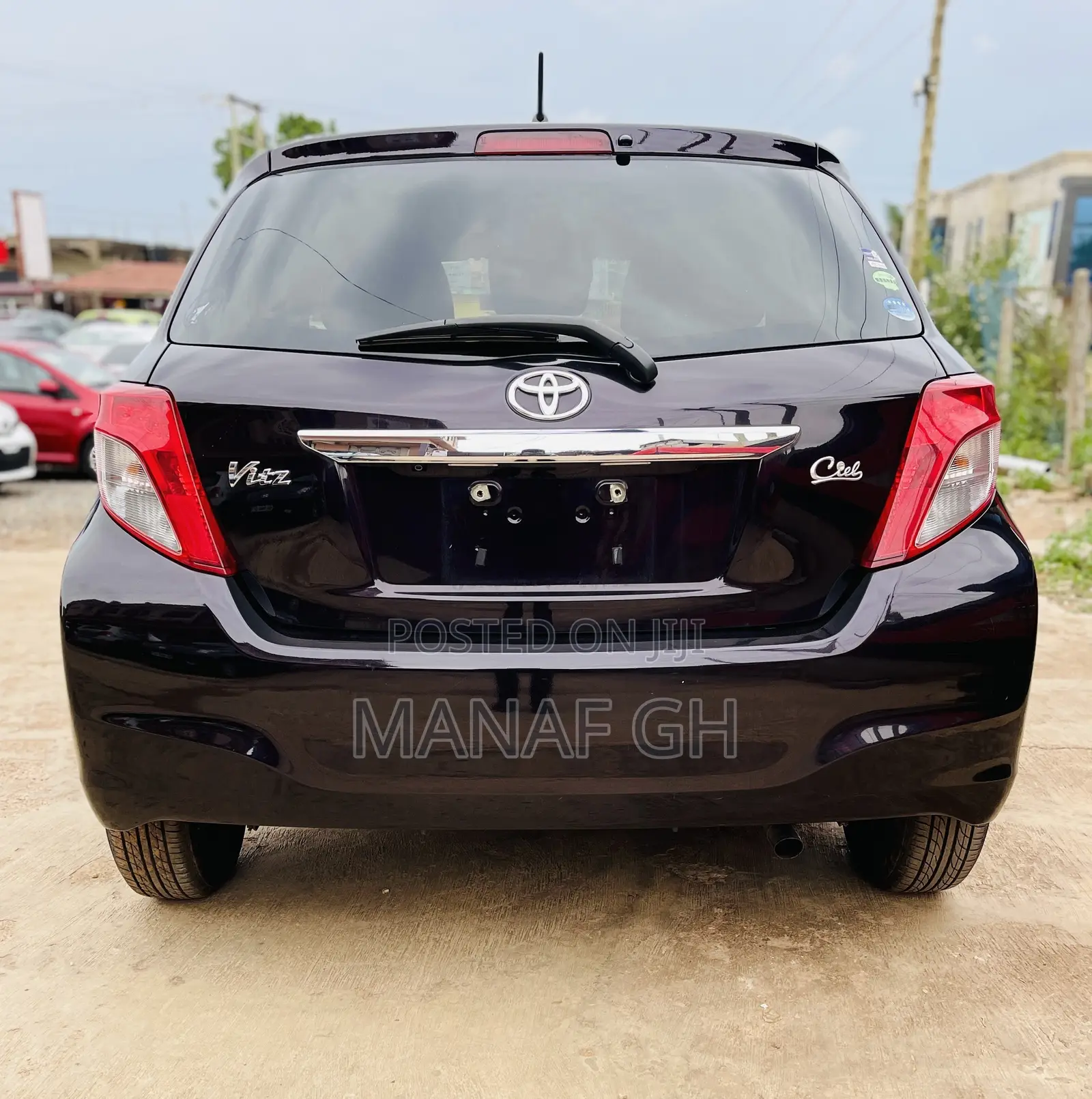 Toyota Vitz 1.3 AWD 3dr 2013 Burgundy