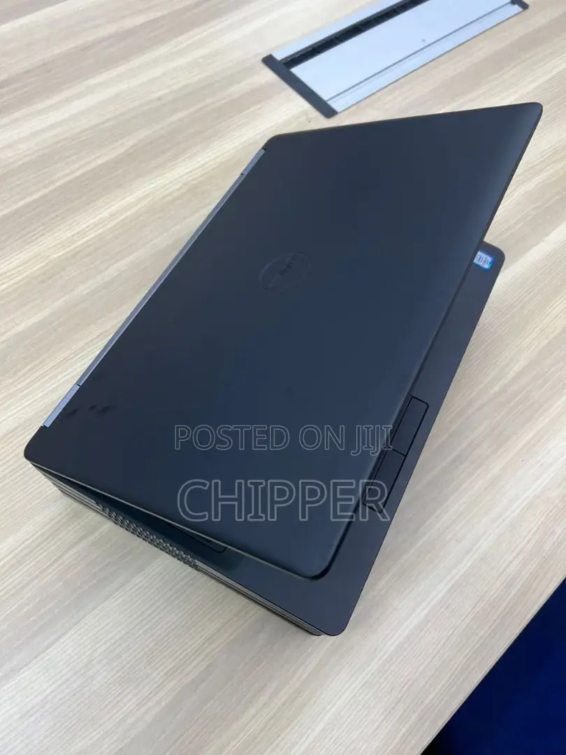Laptop Dell Latitude E5570 8GB Intel Core i5 HDD 500GB