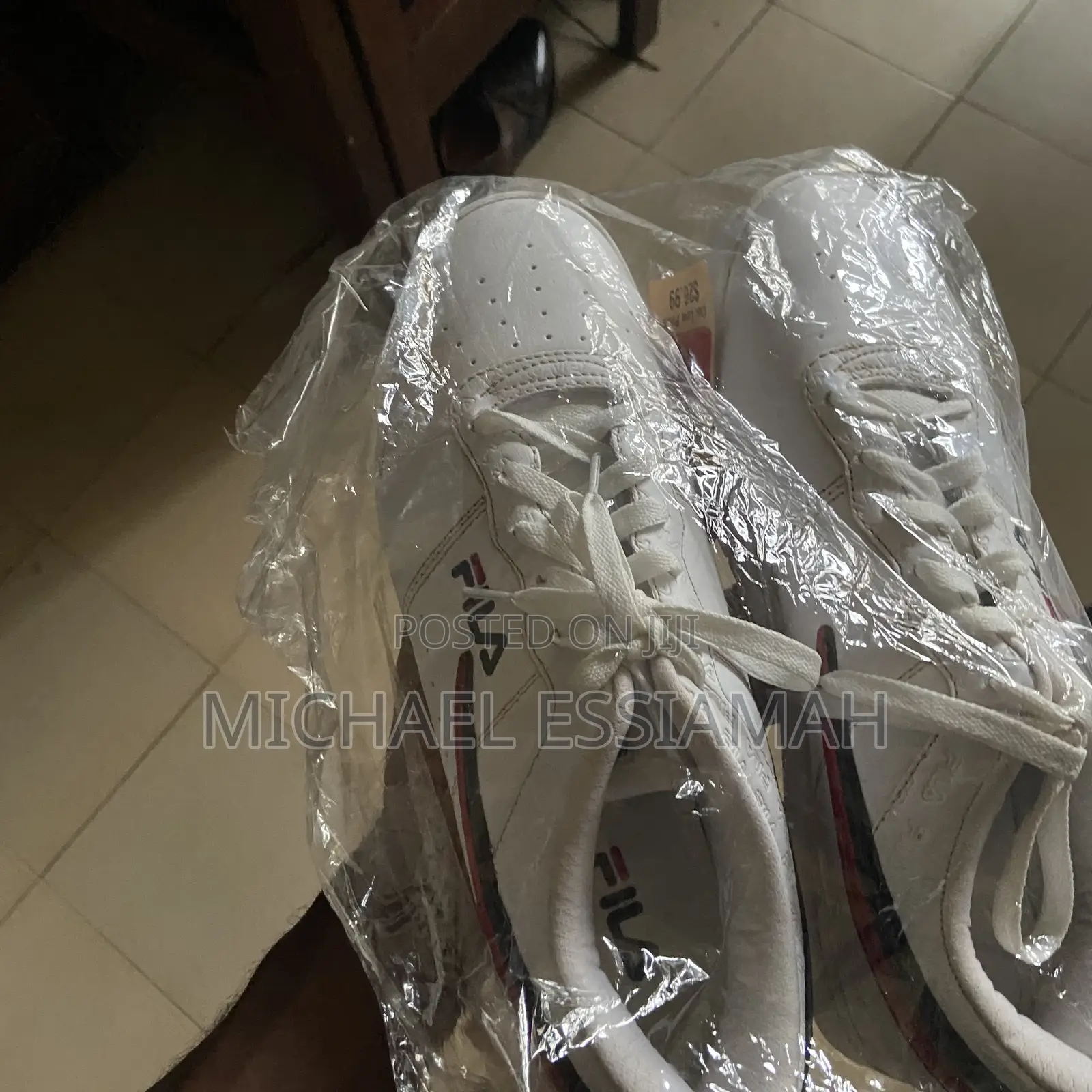 White Fila Unisex Shoe