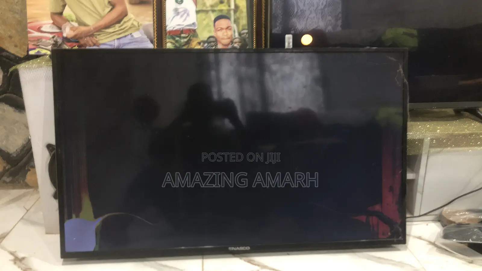 A Screen Broken Nasco 42 Inches
