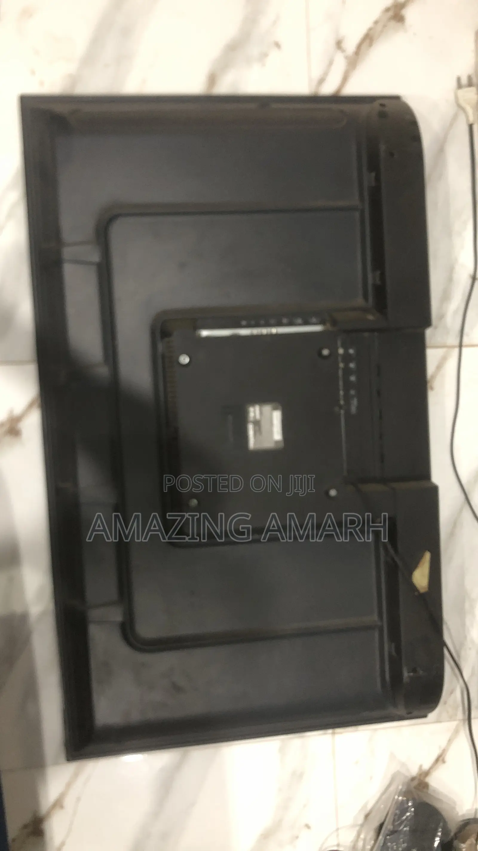 A Screen Broken Nasco 42 Inches